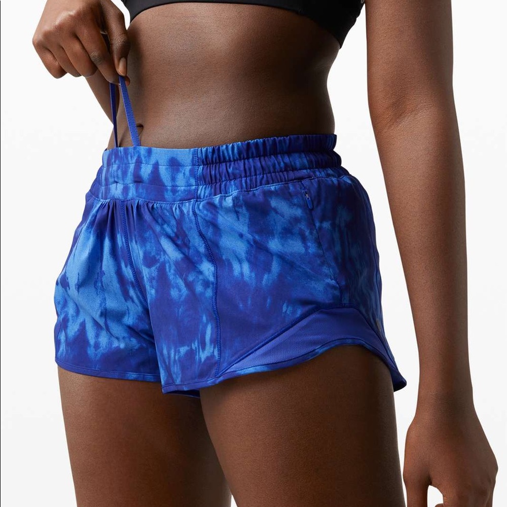 Rare Game Day blue Hotty hot LULULEMON shorts size 4